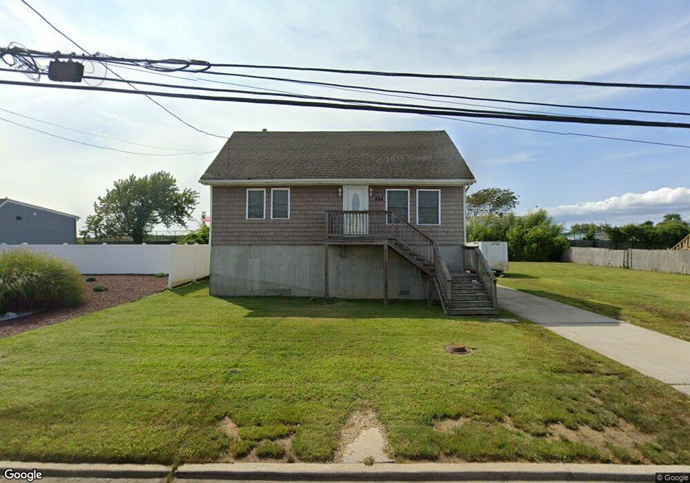 484 West Dr, Copiague, NY 11726 - photo 1