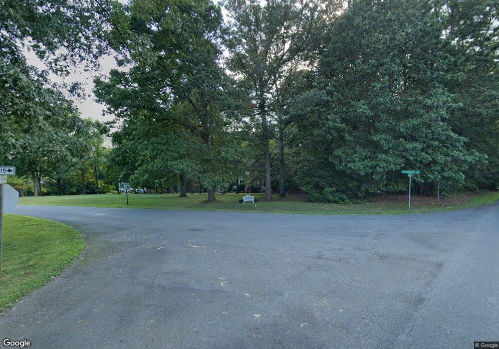 2010 Pheasant Ln, Charlottesville, VA 22901 - photo 1