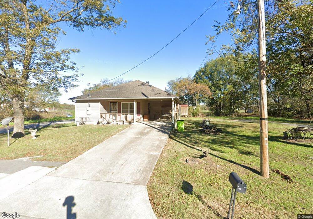 710 W Lincoln St, Stuttgart, AR 72160 - photo 1