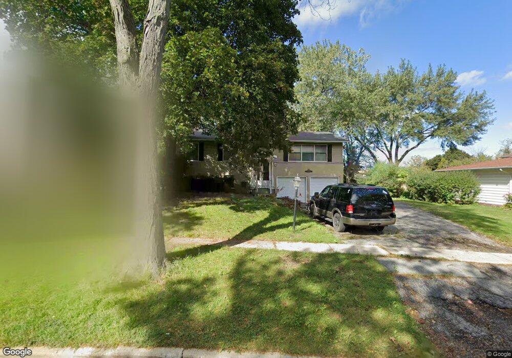 4315 Hawthorn Ln, Rolling Meadows, IL 60008 - photo 1