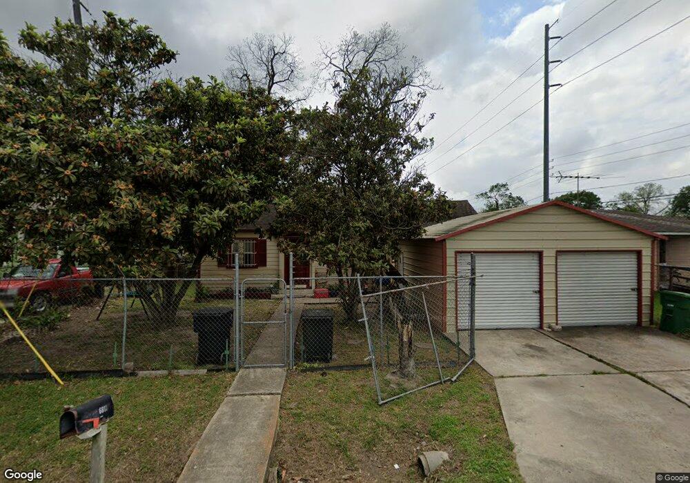 6811 Cours St, Houston, TX 77093 - photo 1