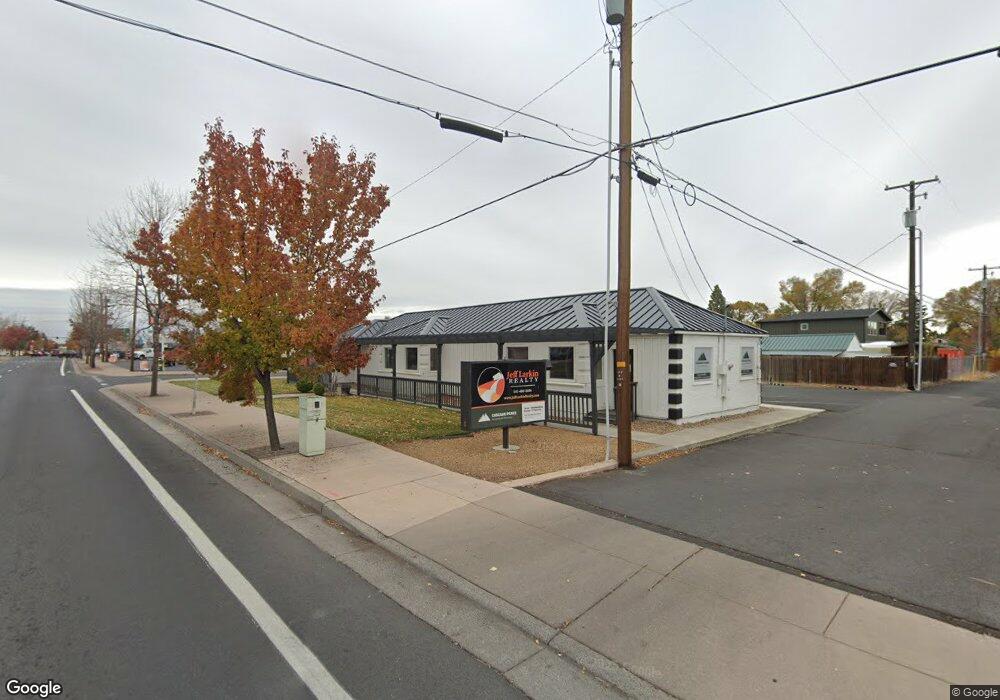 811 SW 13th St, Redmond, OR 97756 - photo 1