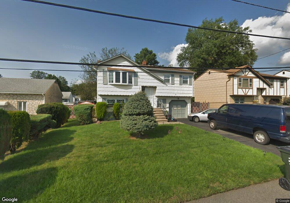 31 E Walnut St, Colonia, NJ 07067 - photo 1