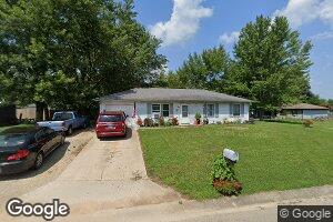 152 Hitchcock Dr, Hope, IN 47246