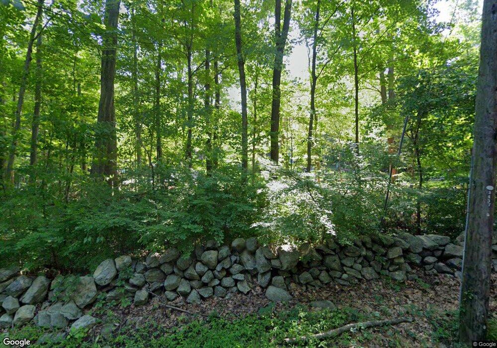 125 Old Hyde Rd, Weston, CT 06883 - photo 1