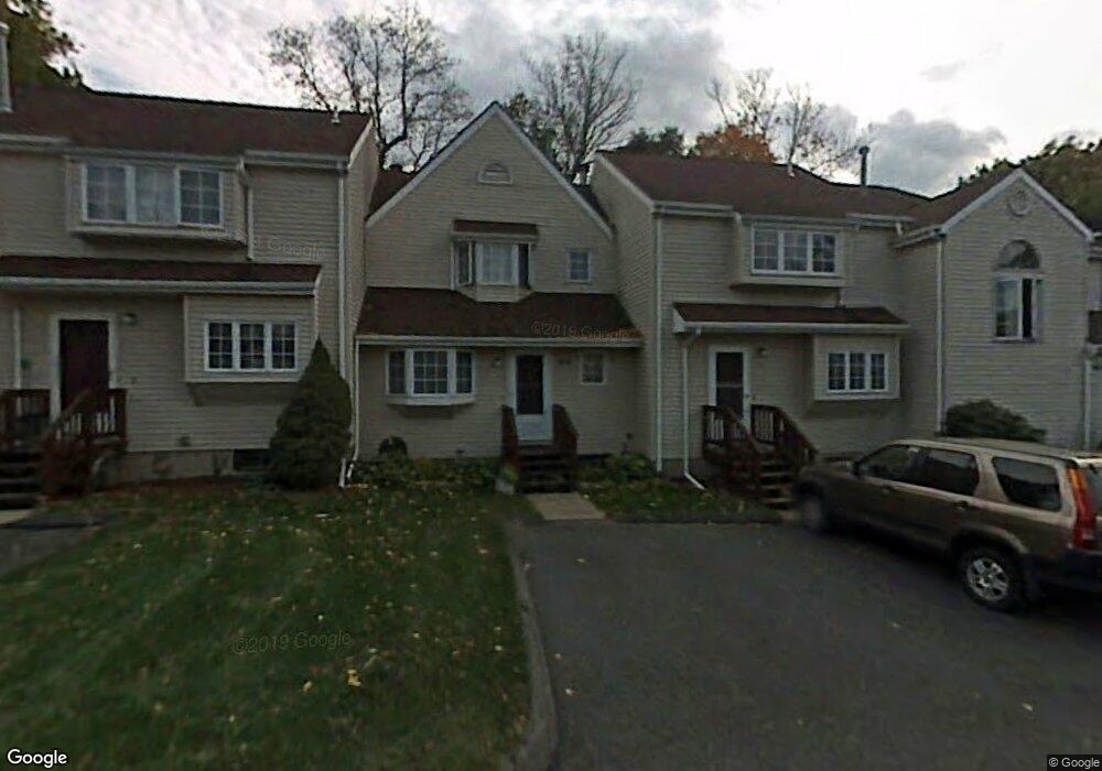 11 W Meadow Ln unit 5, Middletown, CT 06457 - photo 1