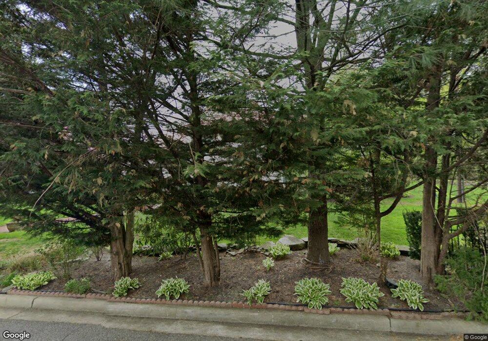 6 Bruce Ln, Manhasset, NY 11030 - photo 1