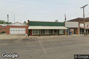 116 E Olive St, Chestnut, IL 62518