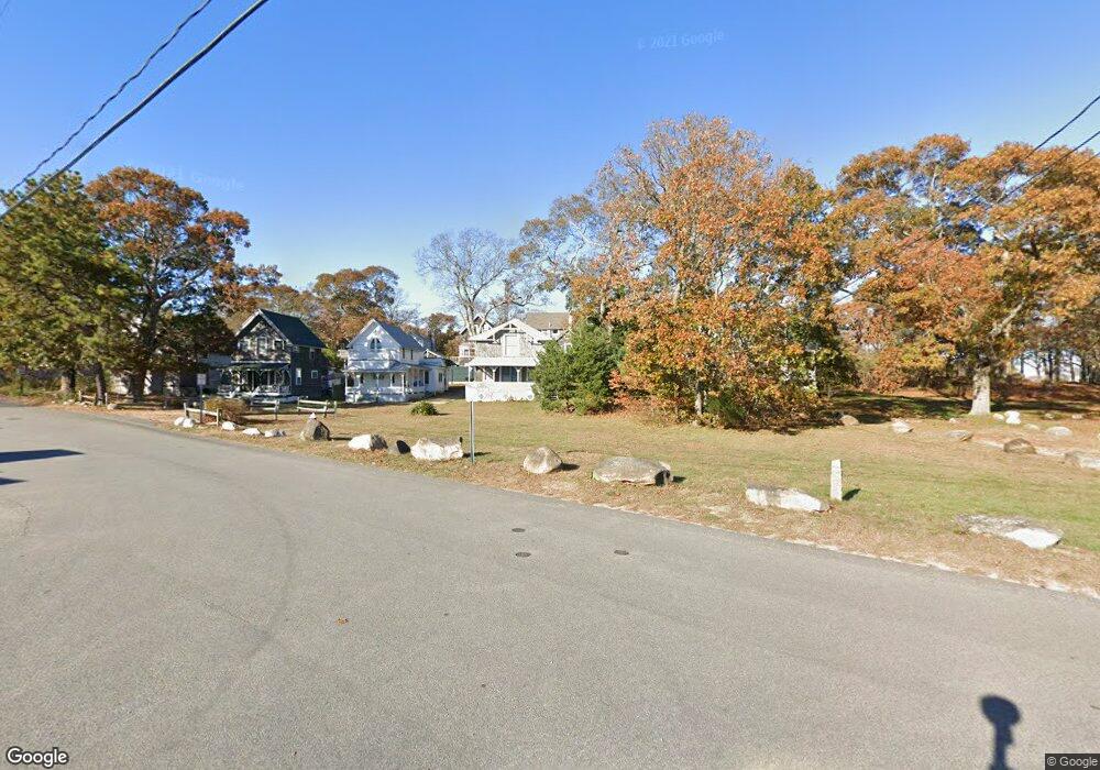 11 Wayland Ave, Vineyard Haven, MA 02568 - photo 1