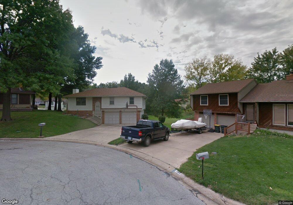 11919 W 49th Place, Shawnee, KS 66216 - photo 1