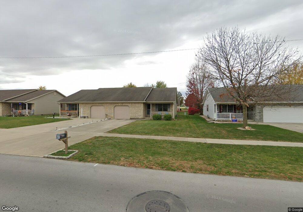 309 Eastown Dr, Wapakoneta, OH 45895 - photo 1