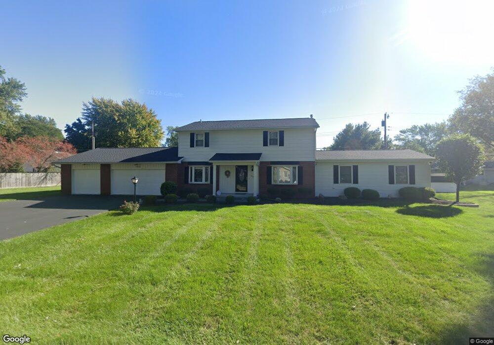 1633 Pro Dr, Lima, OH 45805 - photo 1