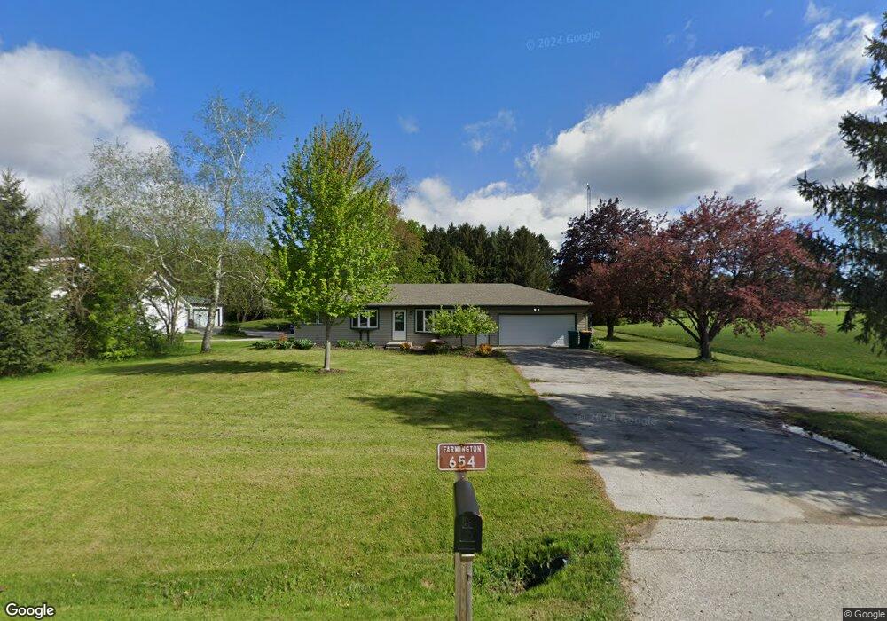 654 County Road H, Kewaskum, WI 53040 - photo 1