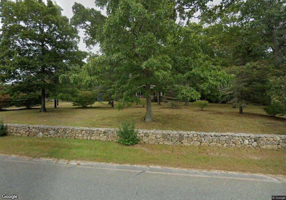 594 Division Rd, South Dartmouth, MA 02748 - photo 1