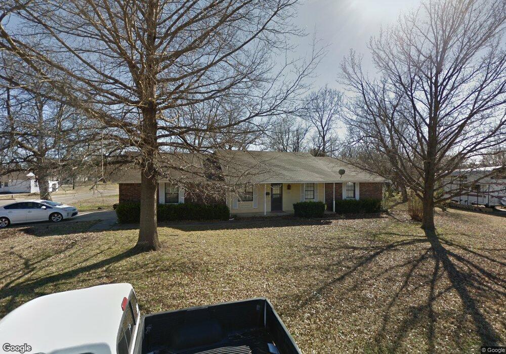 105 E 12th Place, Claremore, OK 74017 - photo 1