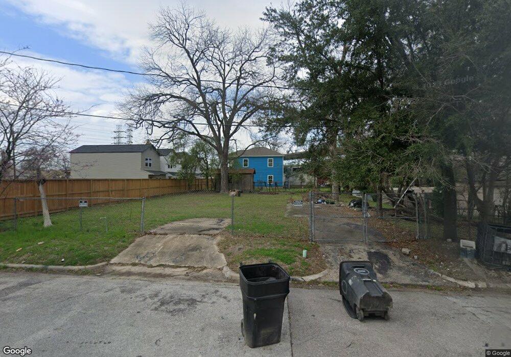 1709 Woodard St, Houston, TX 77009 - photo 1