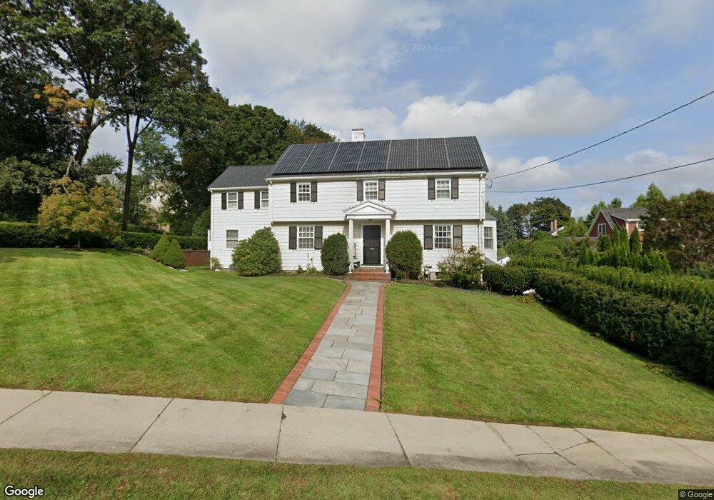 5 Oneida Rd, Winchester, MA 01890 - photo 1