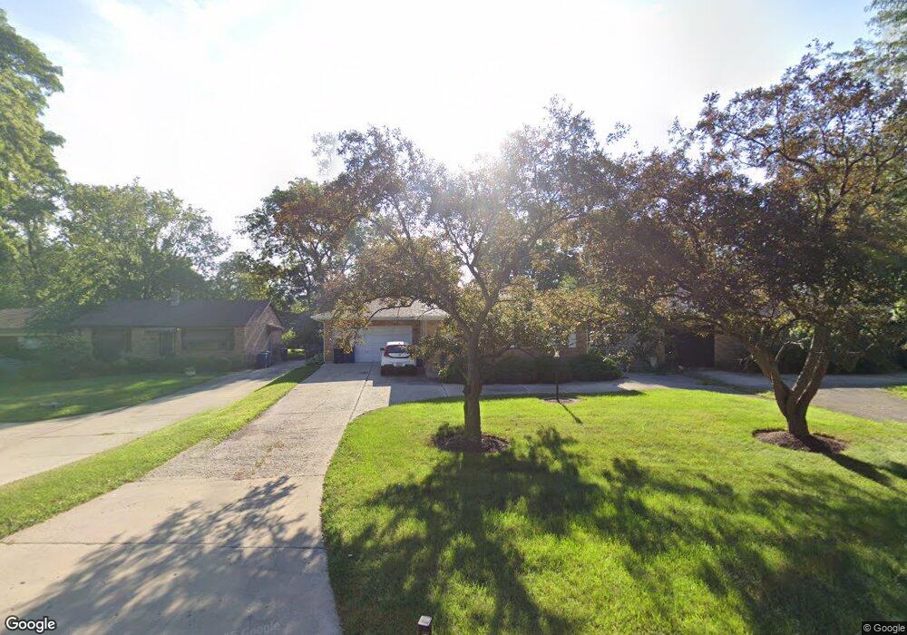 2425 N Sheridan Rd, Waukegan, IL 60087 - photo 1