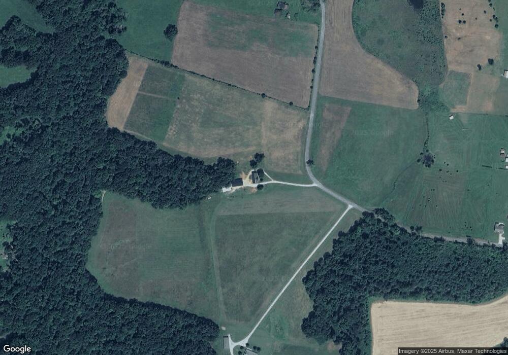 435 Betterton Rd, Walling, TN 38587 - photo 1