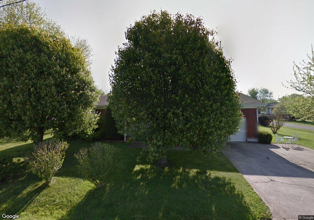 1485 W Calumet Dr, Worthington, KY 41183 - photo 1