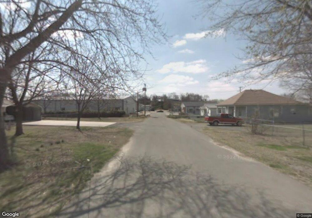 120 Locust Grove Hc 67 Rd, Locust Grove, OK 74352 - photo 1