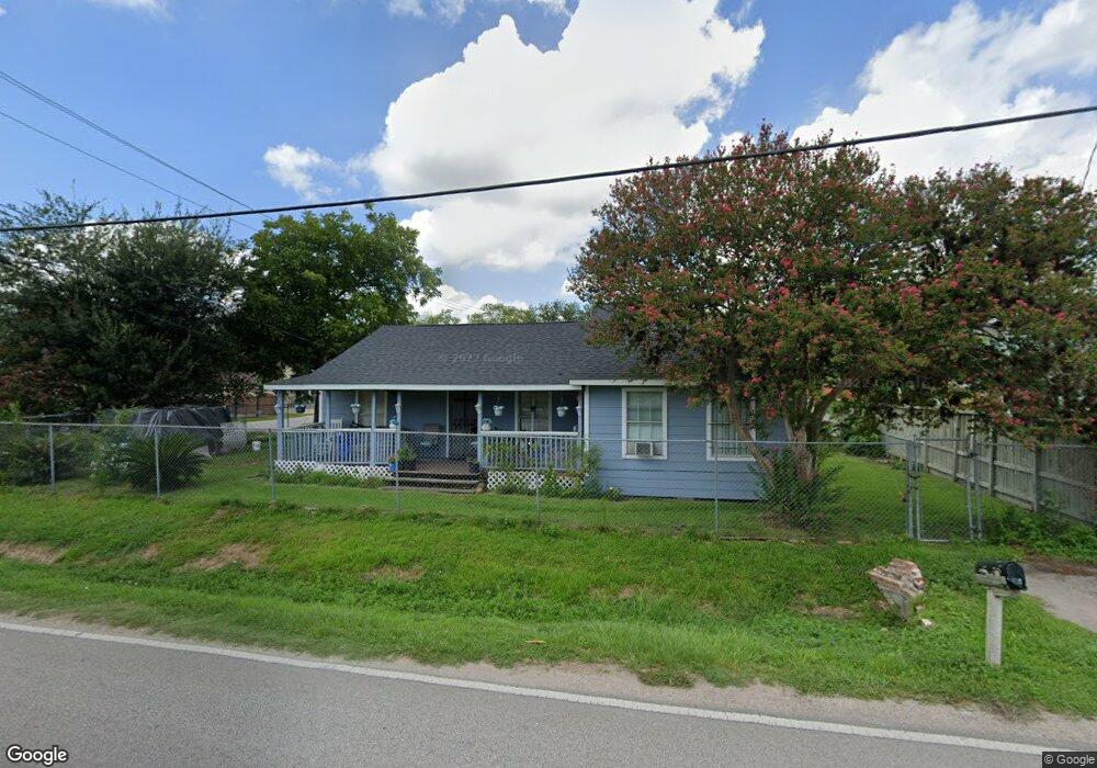838 Cloverleaf St, Houston, TX 77015 - photo 1