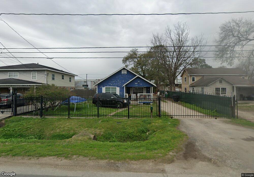 733 Apache St, Houston, TX 77022 - photo 1
