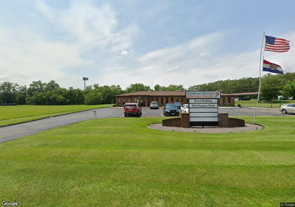 837 Progress Dr, Farmington, MO 63640 - photo 1