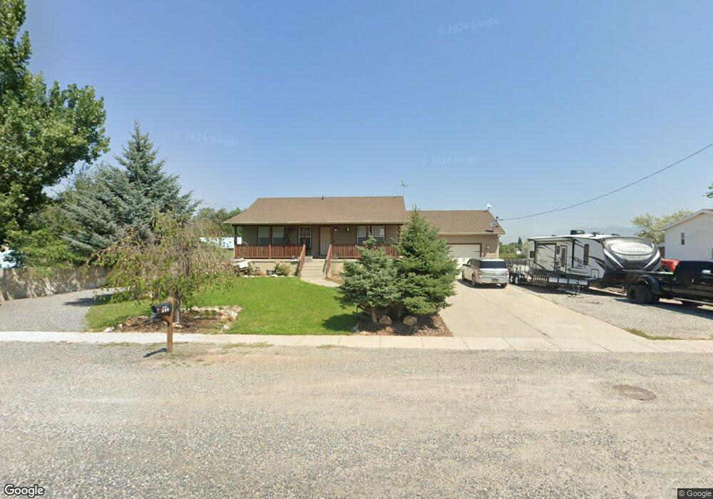 374 W 100 S unit 1, Hyrum, UT 84319 - photo 1