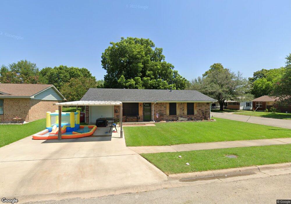 100 Mcmahon St, Bonham, TX 75418 - photo 1