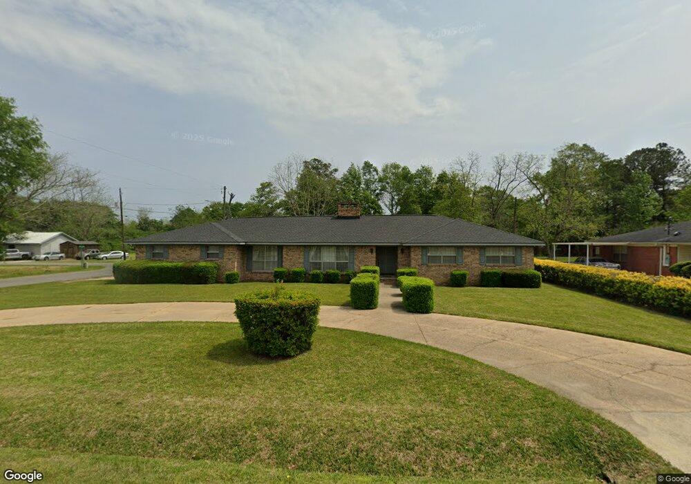 132 M l King Ave, Atmore, AL 36502 - photo 1