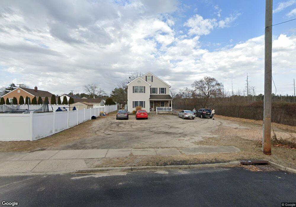 702 Lake St, Lakehurst, NJ 08733 - photo 1