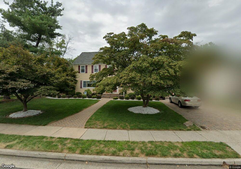 1025 Beechwood Ave, Middlesex, NJ 08846 - photo 1