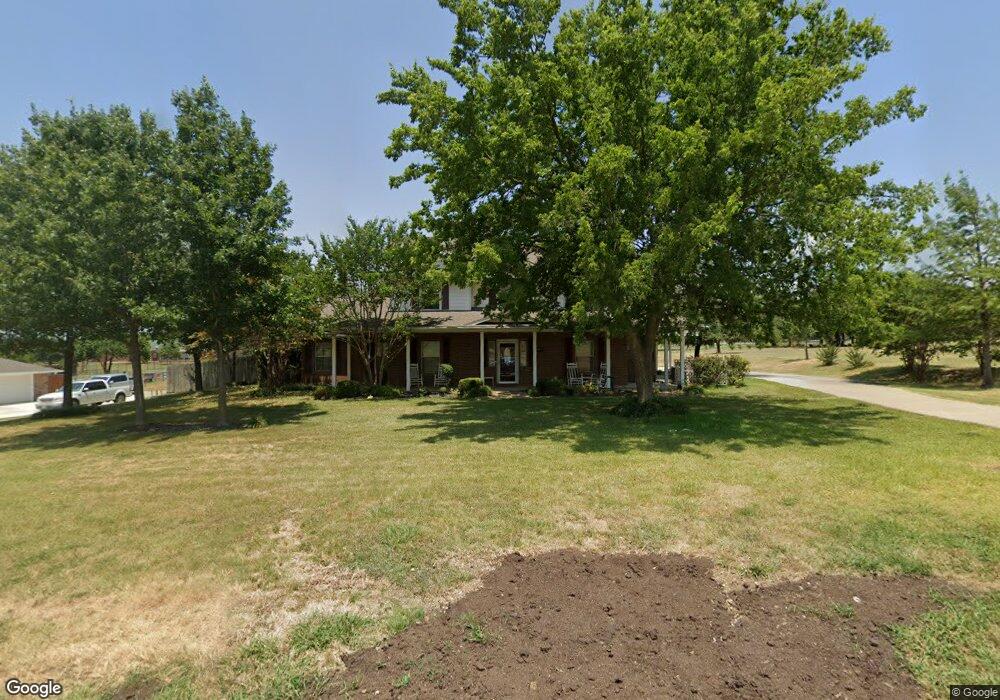 3107 Woodland Ct, Gainesville, TX 76240 - photo 1