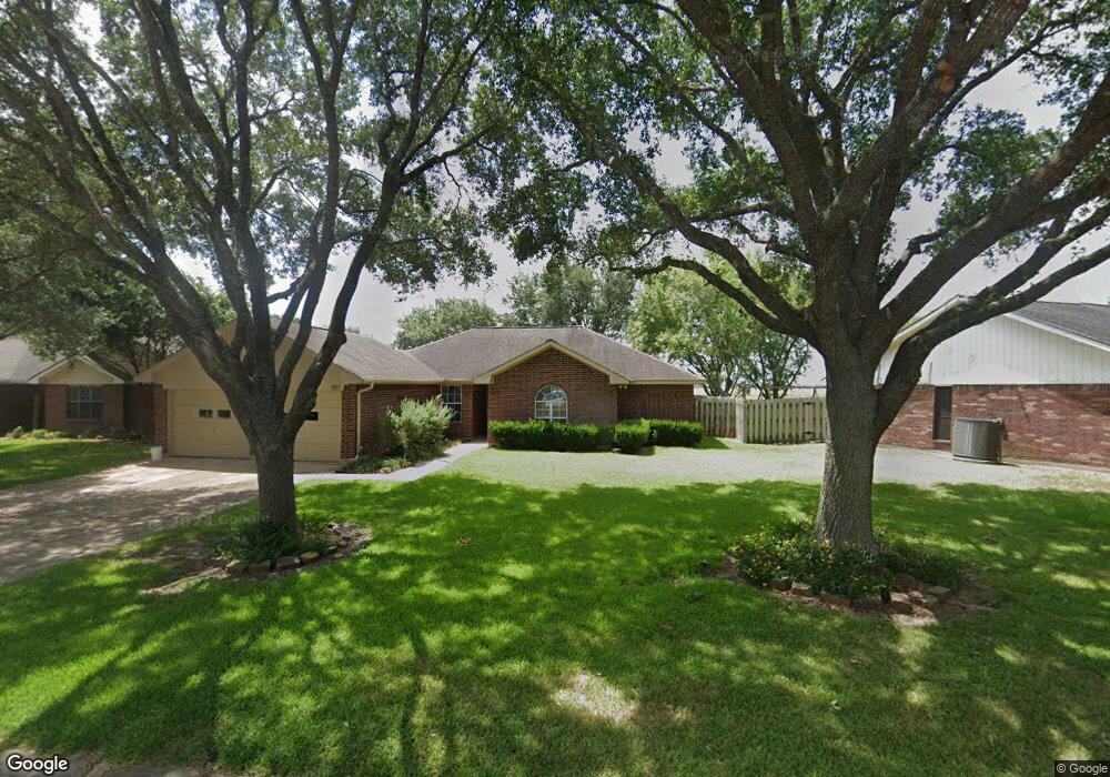 907 John Albert Dr, East Bernard, TX 77435 - photo 1