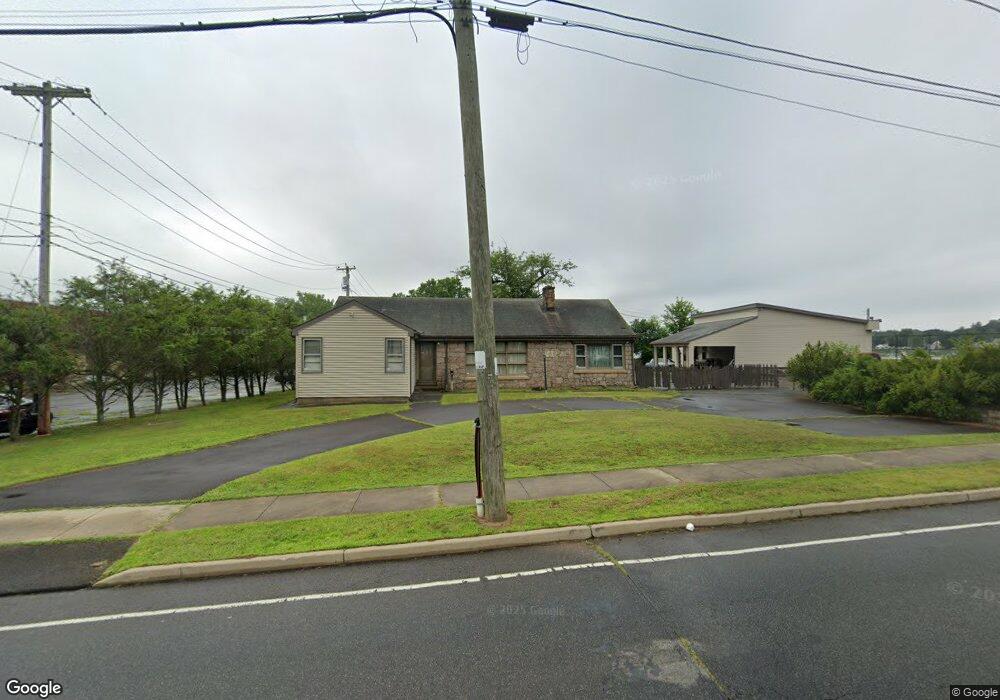 300 Dodge Ave, East Haven, CT 06512 - photo 1