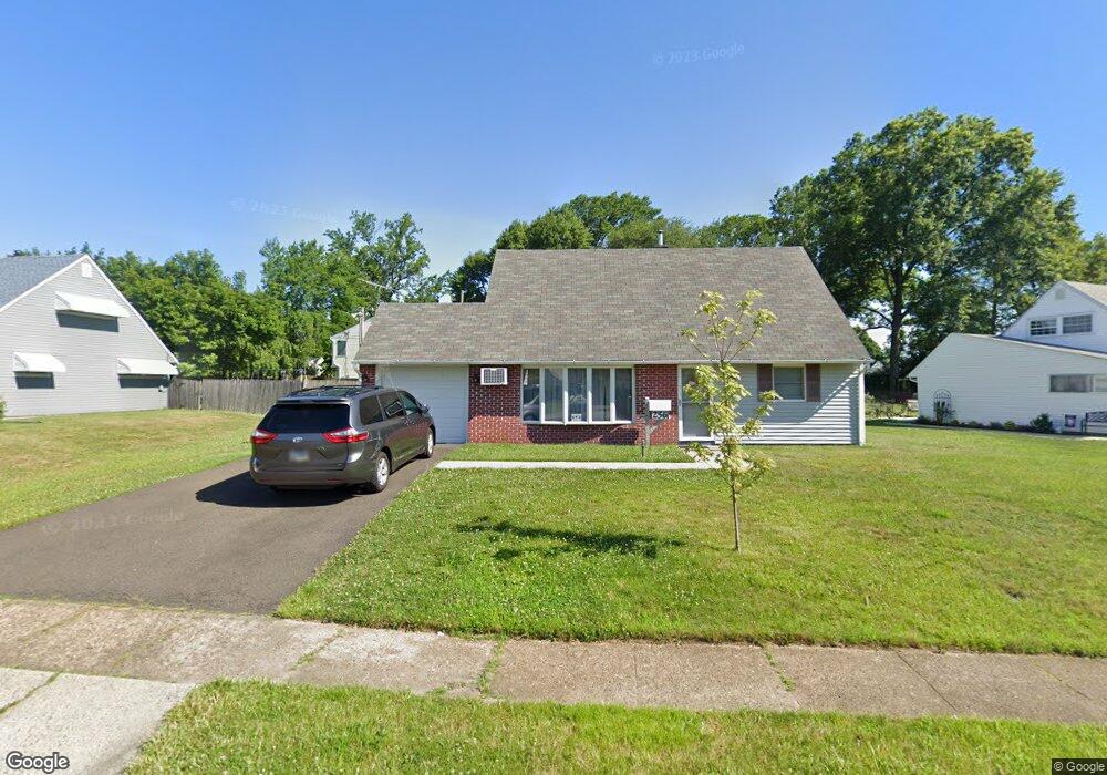 256 Cobalt Ridge Dr S, Levittown, PA 19057 - photo 1