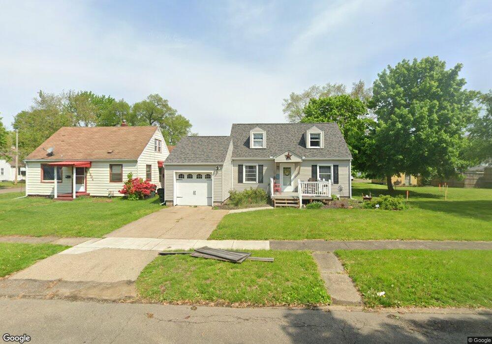 1208 Kenilworth Ave, Coshocton, OH 43812 - photo 1