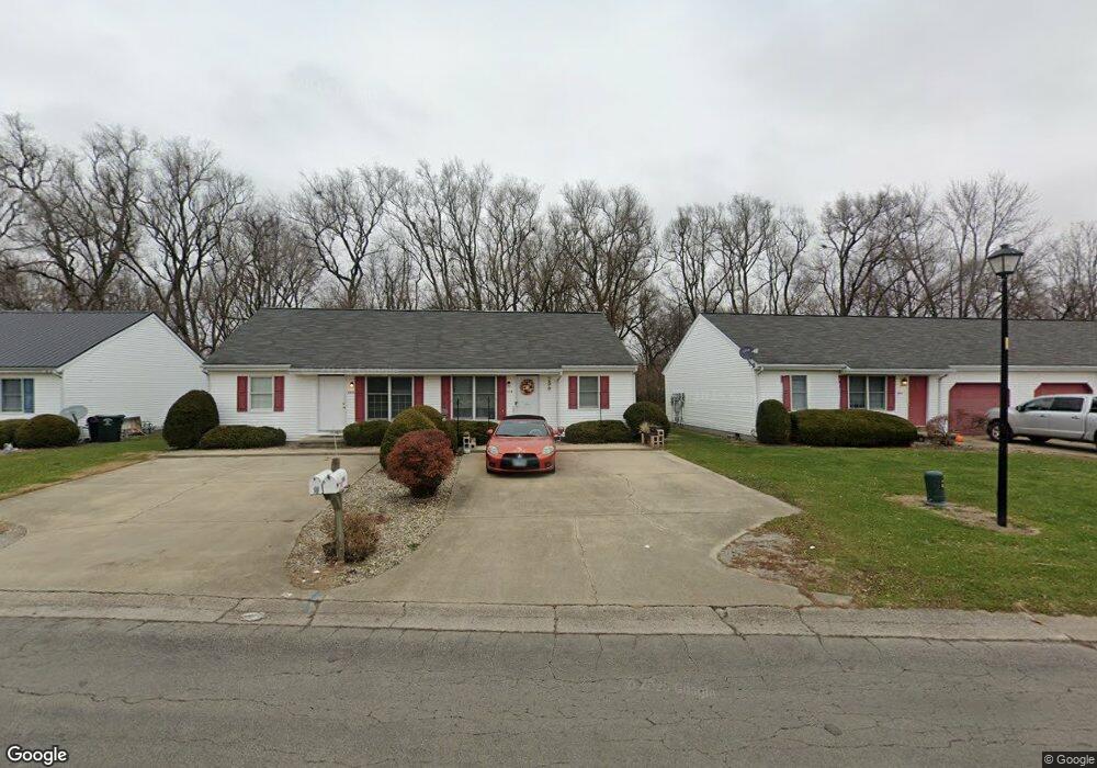 806 E Rudy Ave, Mattoon, IL 61938 - photo 1