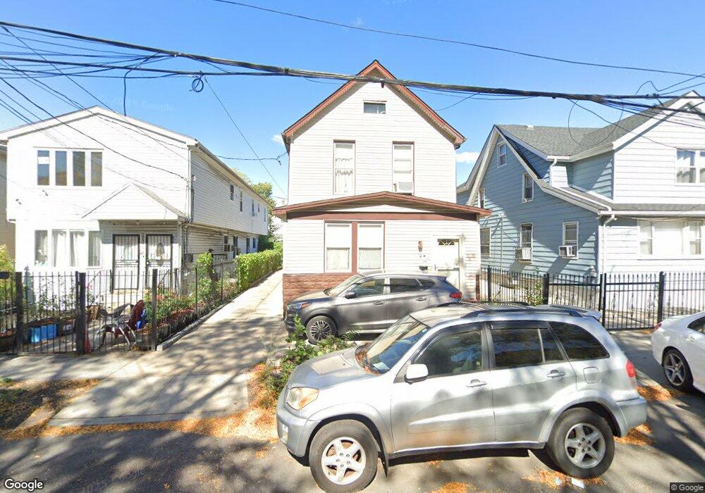 16827 106th Ave, Jamaica, NY 11433 - photo 1