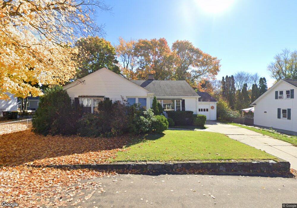 7 Oliver St, Smithfield, RI 02917 - photo 1