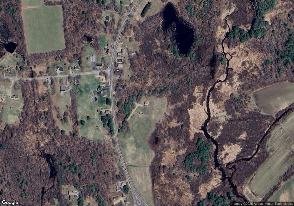 32 N Spencer Rd, Spencer, MA 01562 - photo 1