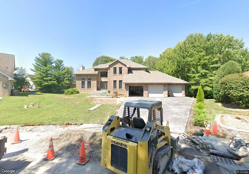 5564 Wren Ct, Columbus, IN 47201 - photo 1