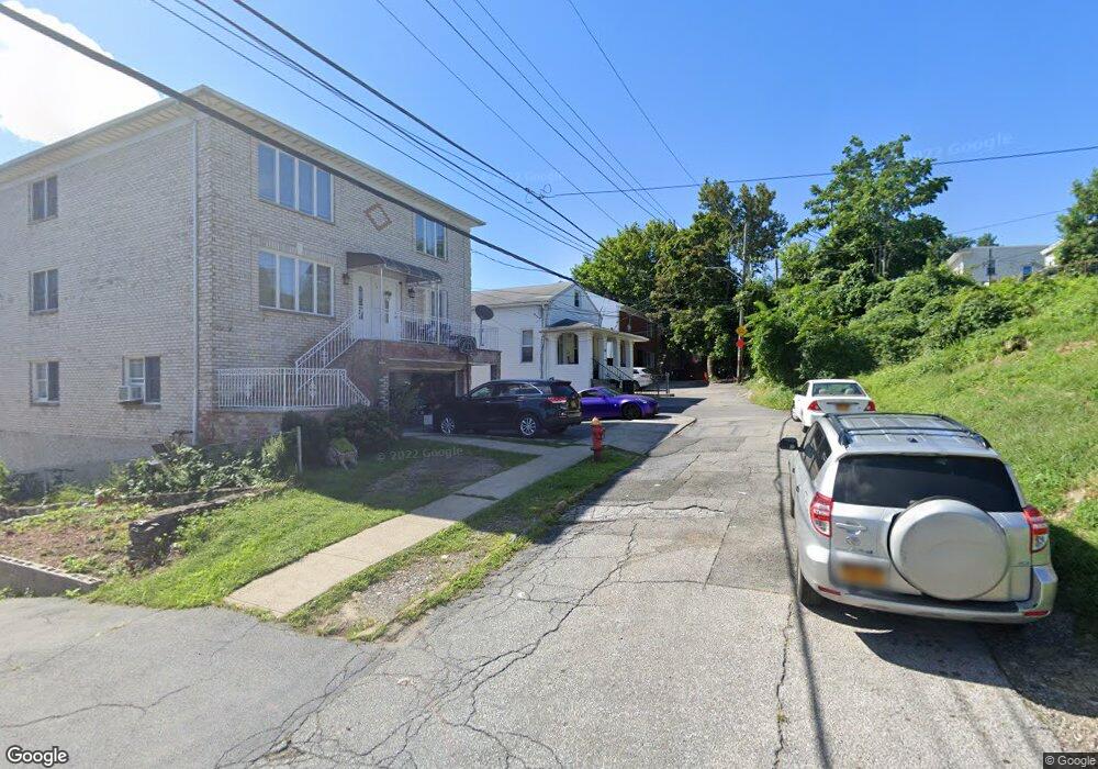70 Farquhar Ave, Yonkers, NY 10701 - photo 1