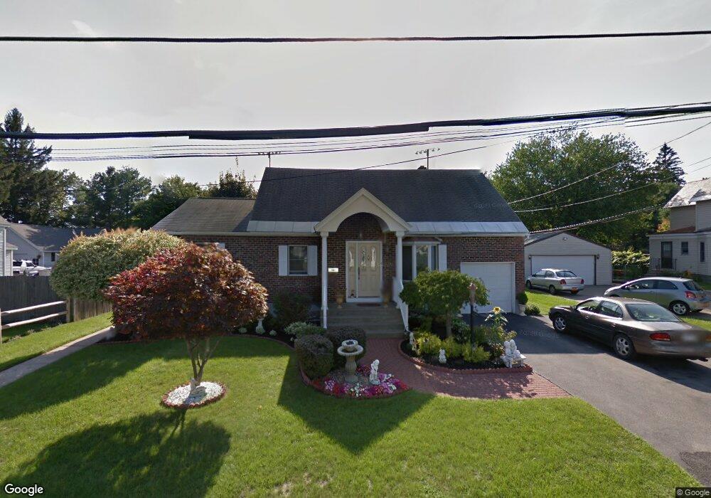 934 Adams St, Schenectady, NY 12306 - photo 1