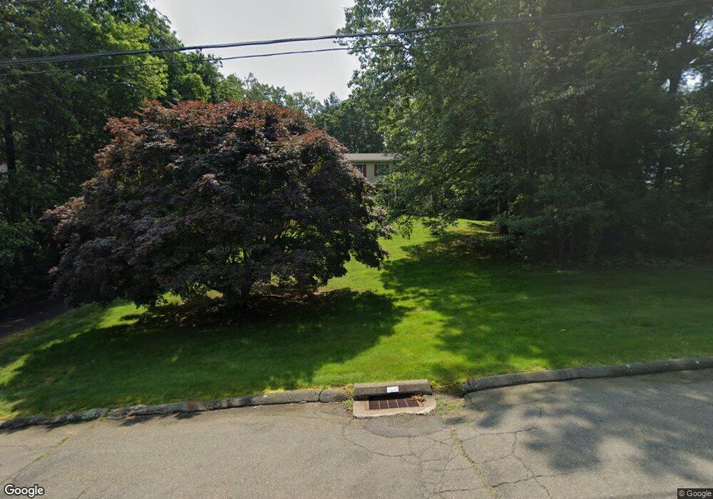 627 Broadview Rd, Orange, CT 06477 - photo 1