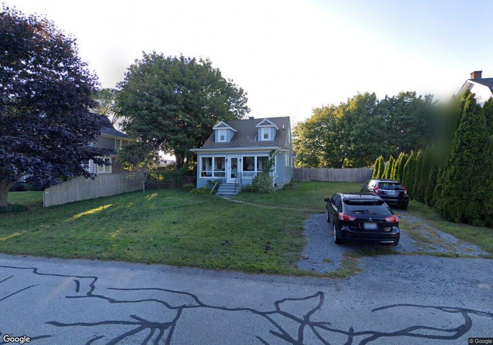 110 Ridgewood Rd, Middletown, RI 02842 - photo 1