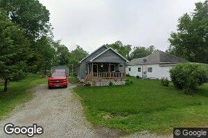 209 E Raymon Ave, Witt, IL 62094