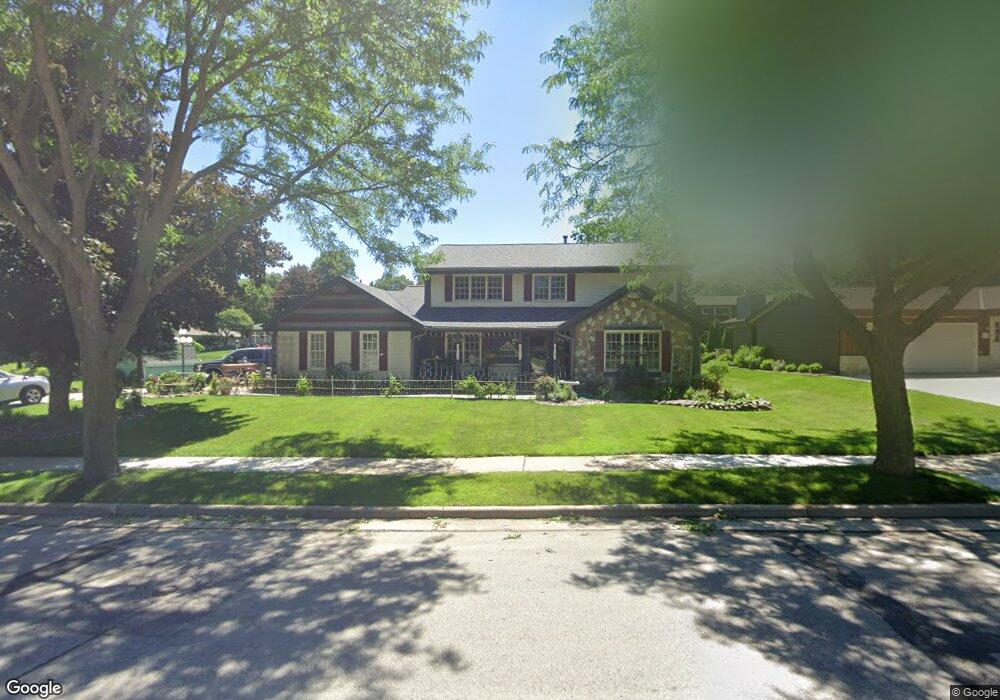 2015 Saratoga Rd, Waukesha, WI 53186 - photo 1