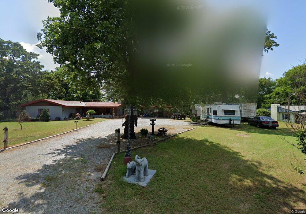 135 Grandview Cir, Locust Grove, OK 74352 - photo 1